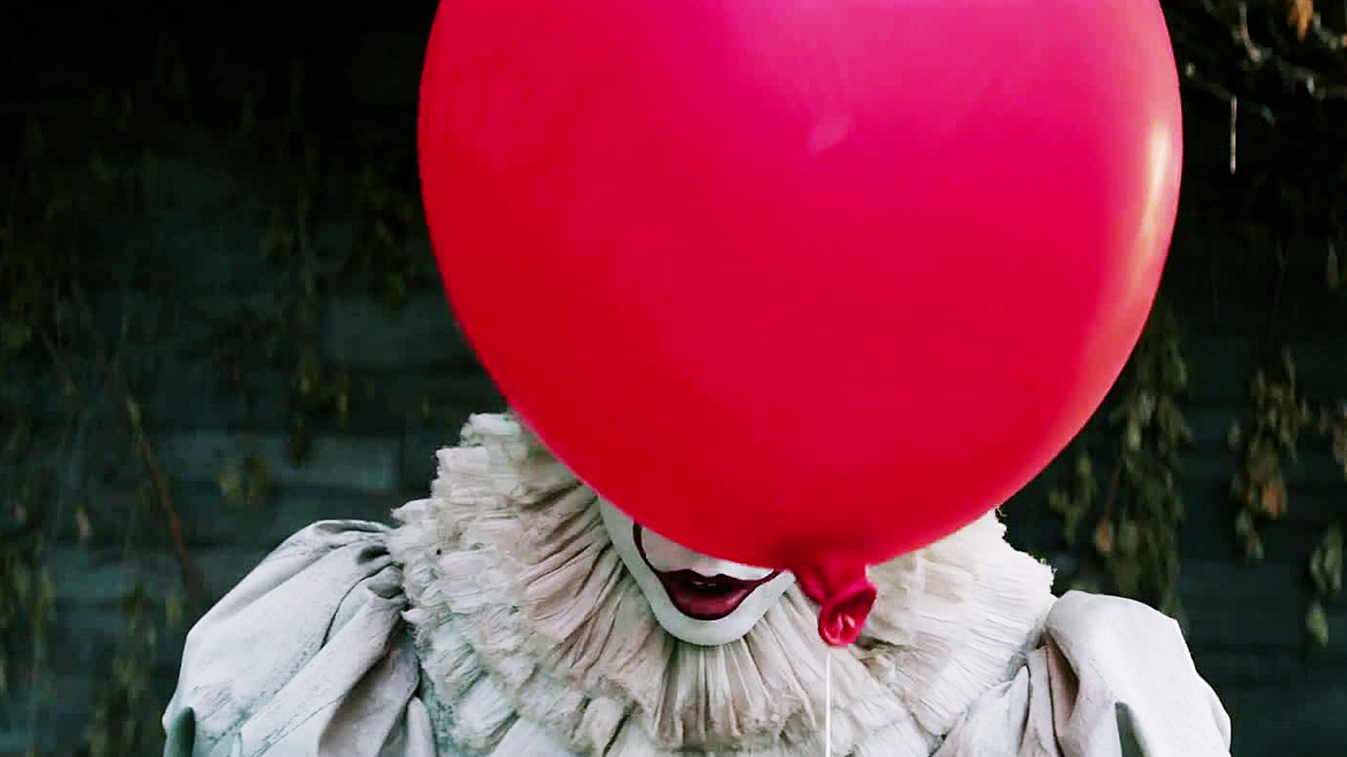 It 2017 Film Clown Wallpaper - 2017 It Clown - HD Wallpaper 