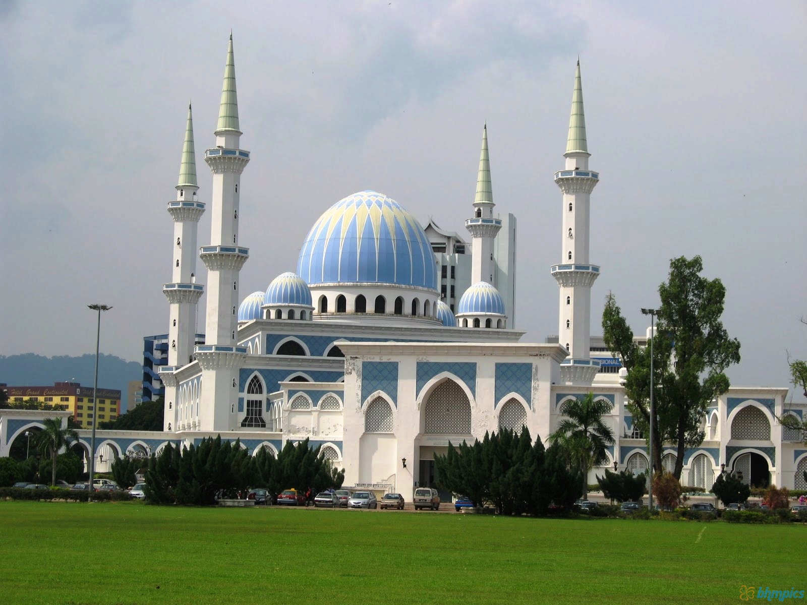 Mosque Wallpaper - Kuantan - HD Wallpaper 