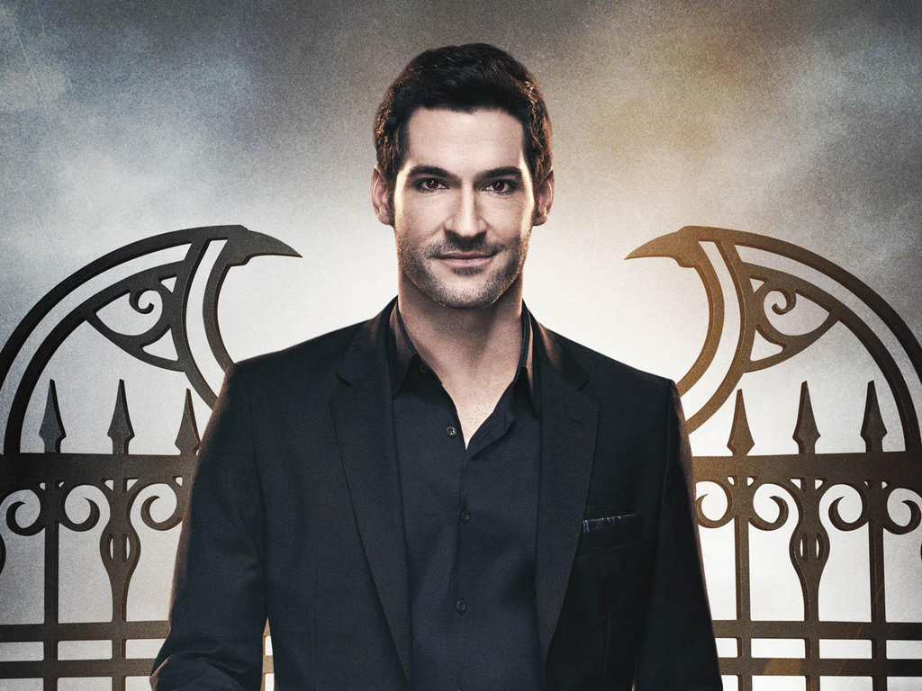Lucifer Season 2 2016 Wallpaper - Tom Ellis Hd In Lucifer - HD Wallpaper 