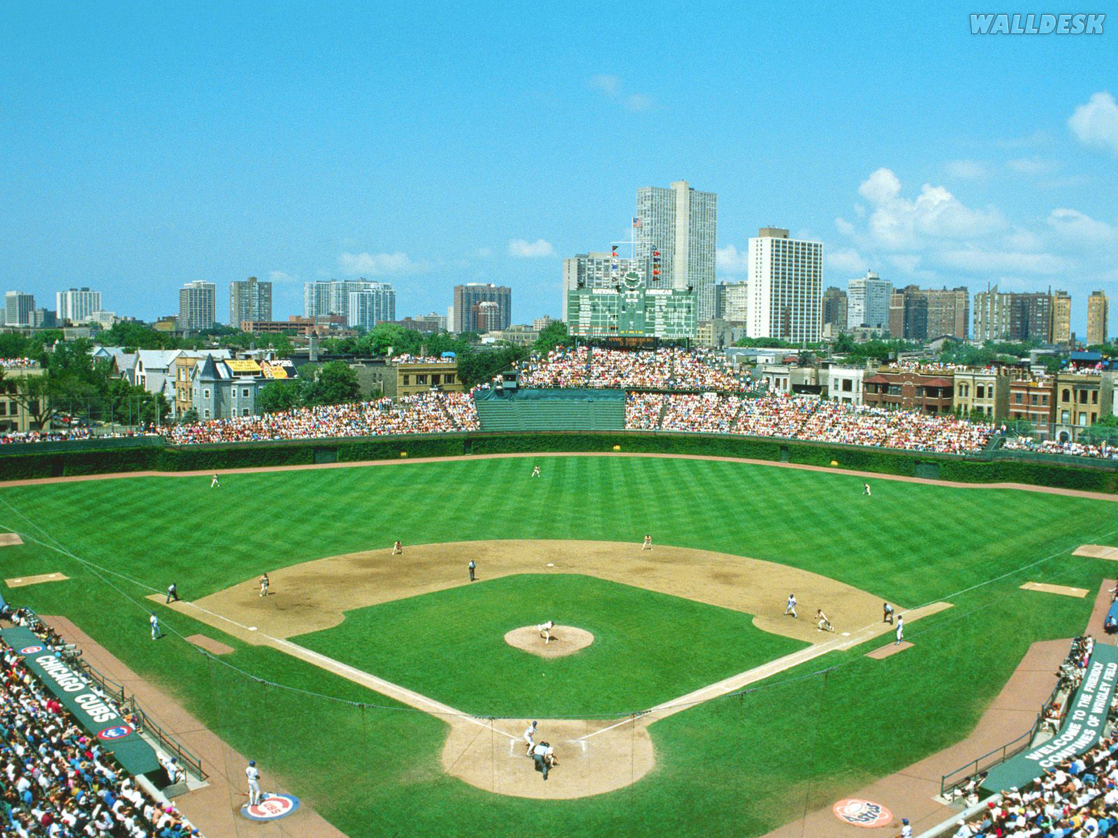 Wrigley Field, Chicago, Illinois Wallpaper - Wrigley Field 1985 - HD Wallpaper 