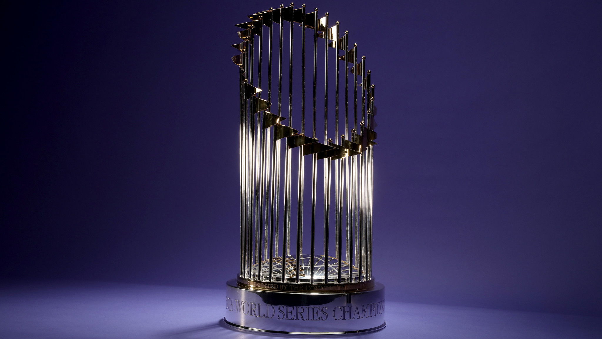 World Series Trophy Damaged - HD Wallpaper 