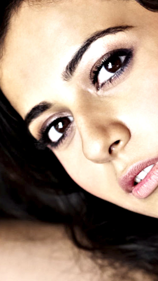 Rakul Preet Singh Hd Face - HD Wallpaper 