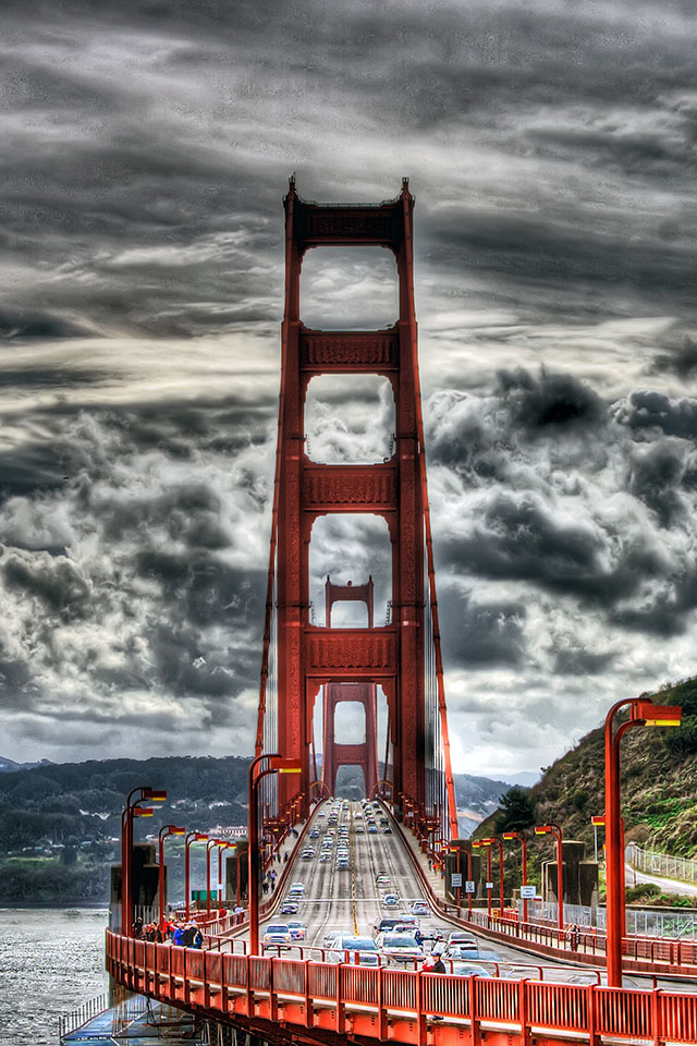Golden Gate Bridge Bad Weather - HD Wallpaper 