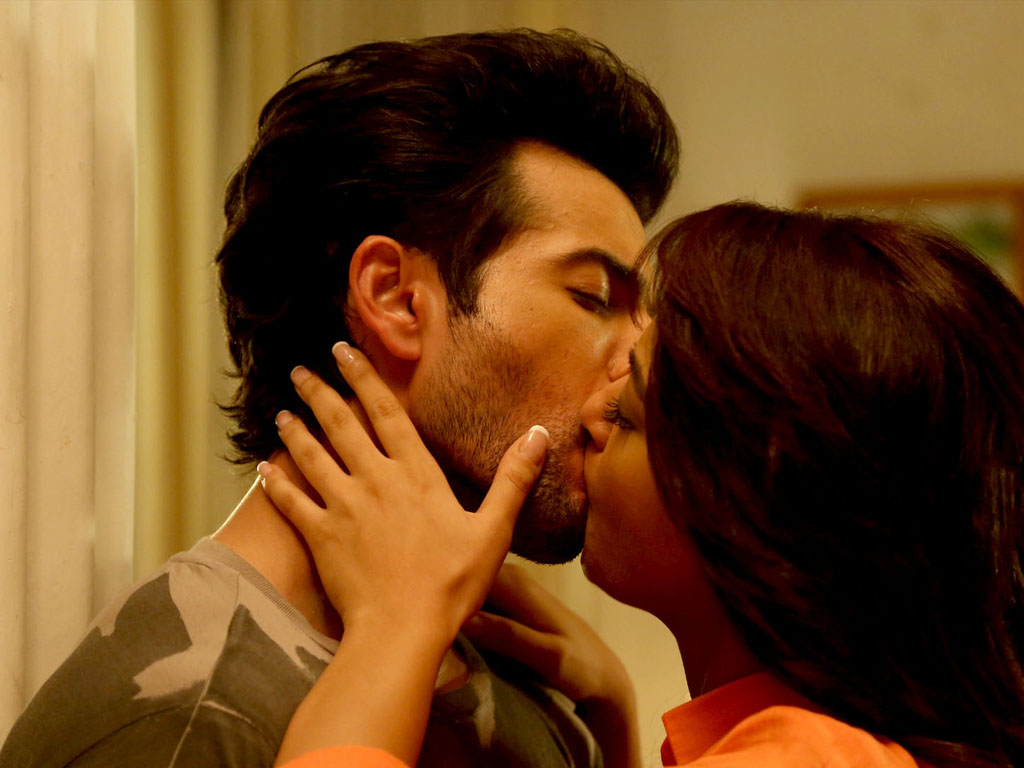 Aj Phir Tum P Pyar Aya Ha - HD Wallpaper 