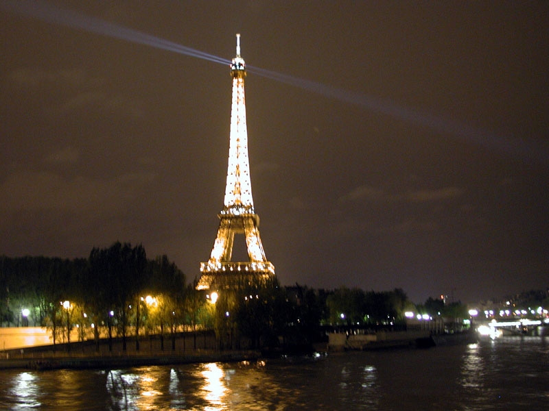 This Is The Extra Cool Eiffel Tower At Night Wallpaper, - Eiffel Tower - HD Wallpaper 