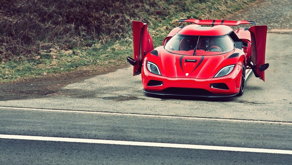 Koenigseg, Red, Koenigsegg Agera R, Supercar Desktop - Koenigsegg Agera R Open Doors - HD Wallpaper 