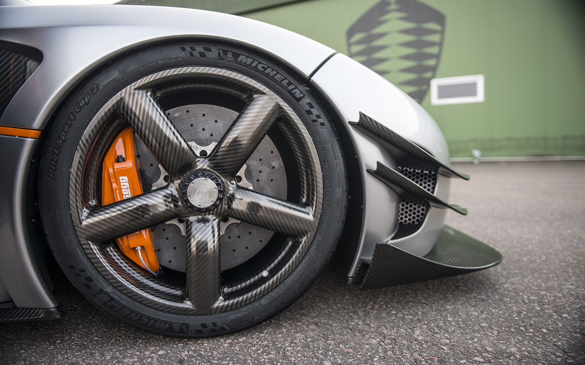 2014 Koenigsegg One - Surface Transforms Rotors - HD Wallpaper 