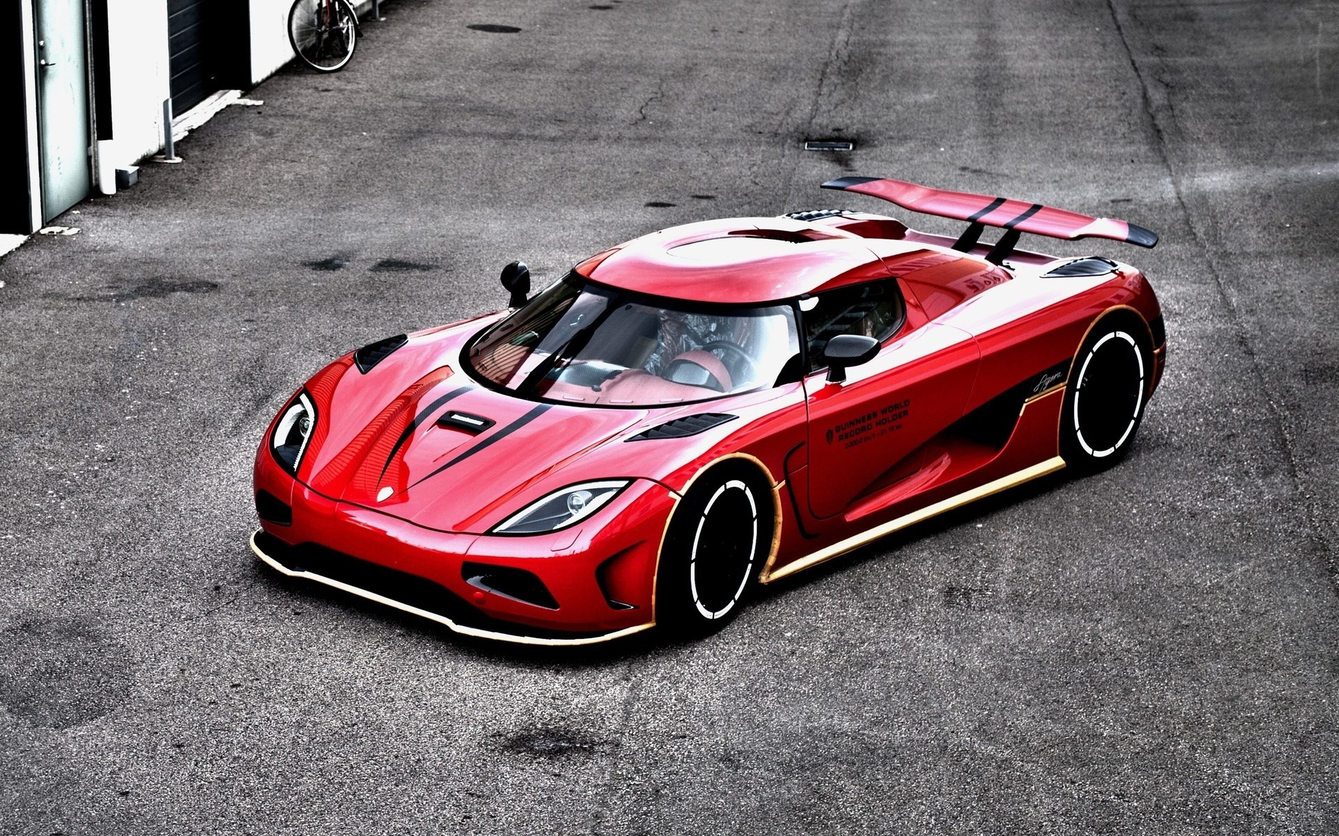 Koenigsegg Agera R Red Car - HD Wallpaper 