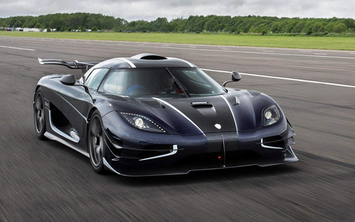Koenigsegg One - HD Wallpaper 