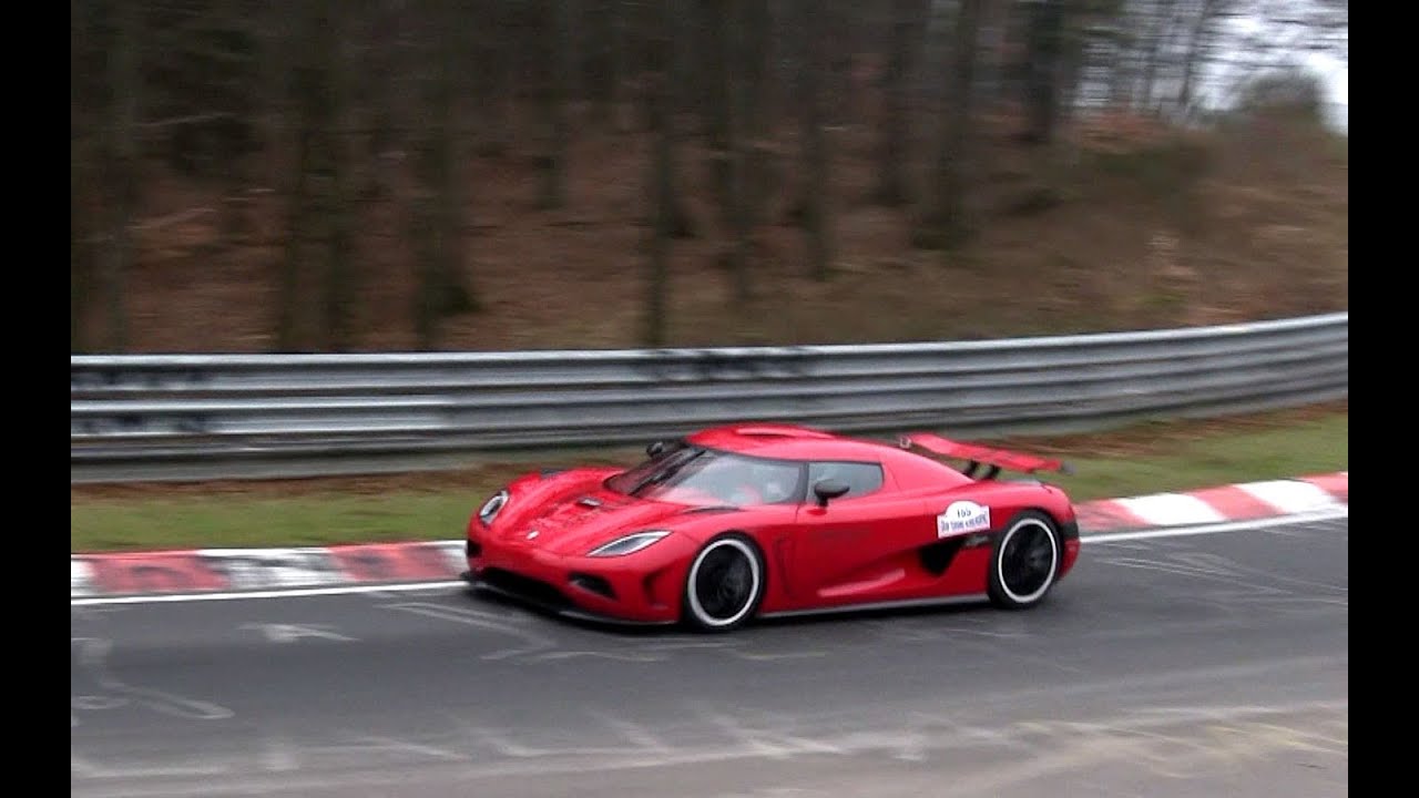 Koenigsegg Agera R Red And Black - HD Wallpaper 