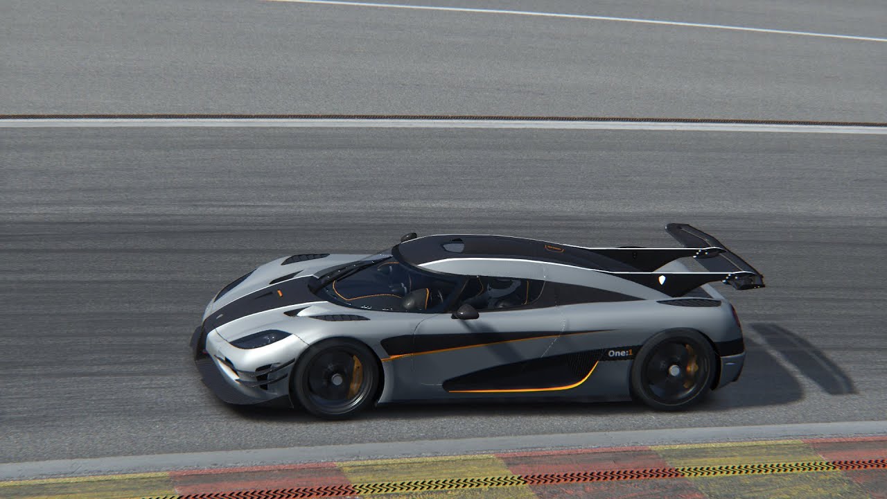 Koenigsegg Agera R - HD Wallpaper 