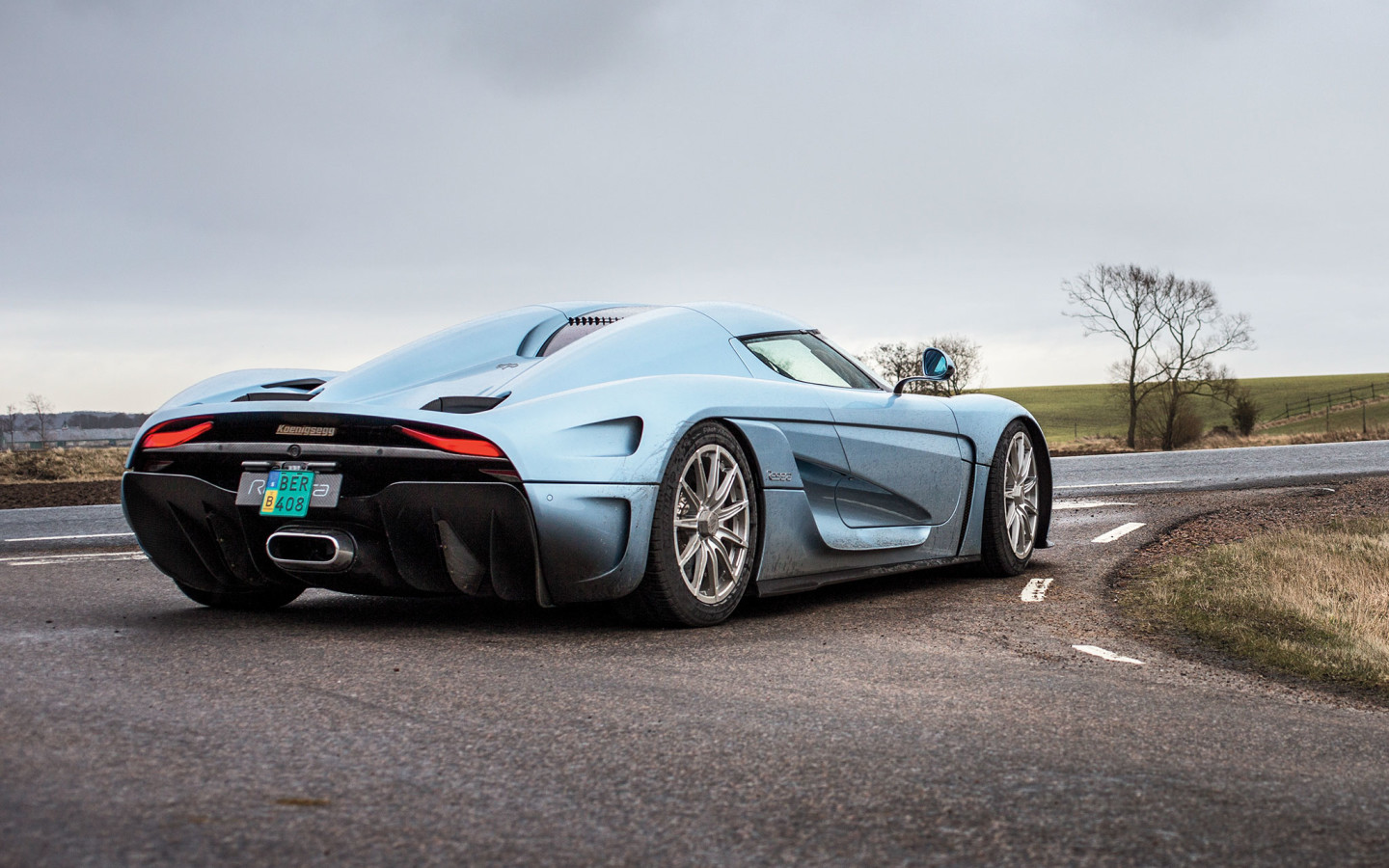 Koenigsegg Regera Back Part - HD Wallpaper 
