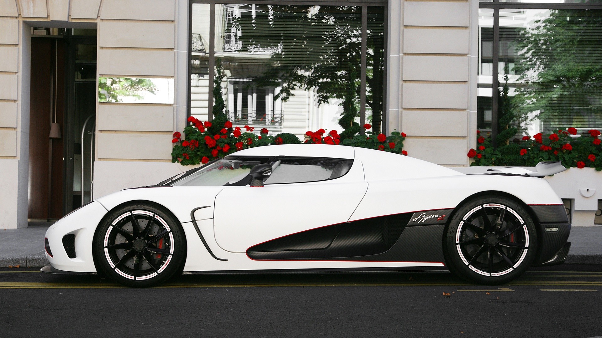 Koenigsegg Agera R Wallpaper Hd - 2010 Koenigsegg Ccxr Trevita - HD Wallpaper 