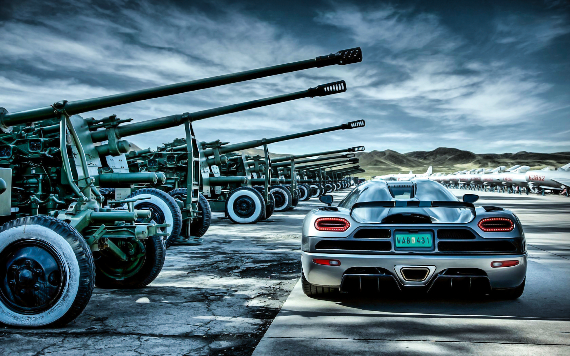 Koenigsegg Agera Plane - HD Wallpaper 