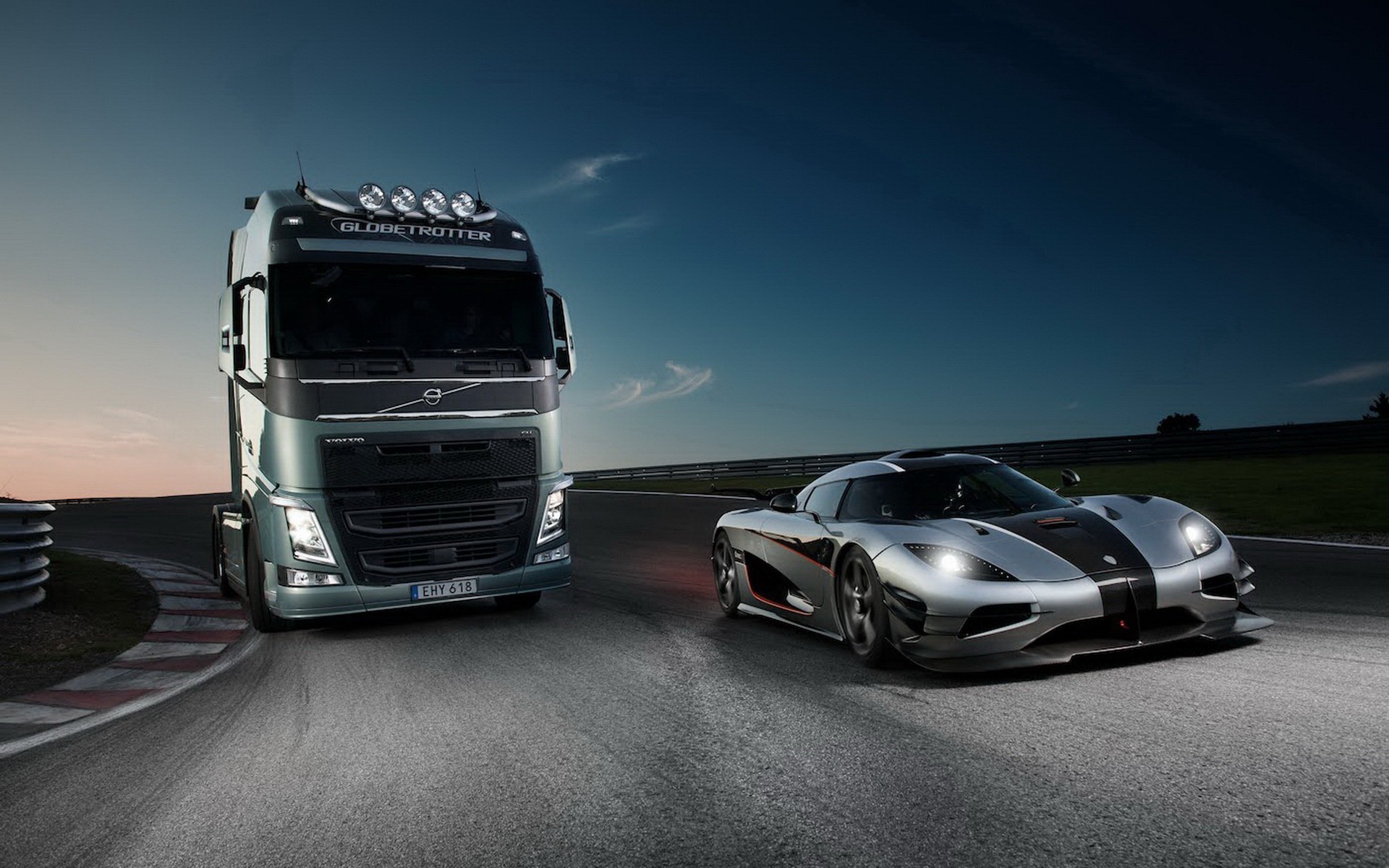 Car, Sweden, Volvo, Koenigsegg, Koenigsegg Agera, Lorry - Volvo Fh - HD Wallpaper 