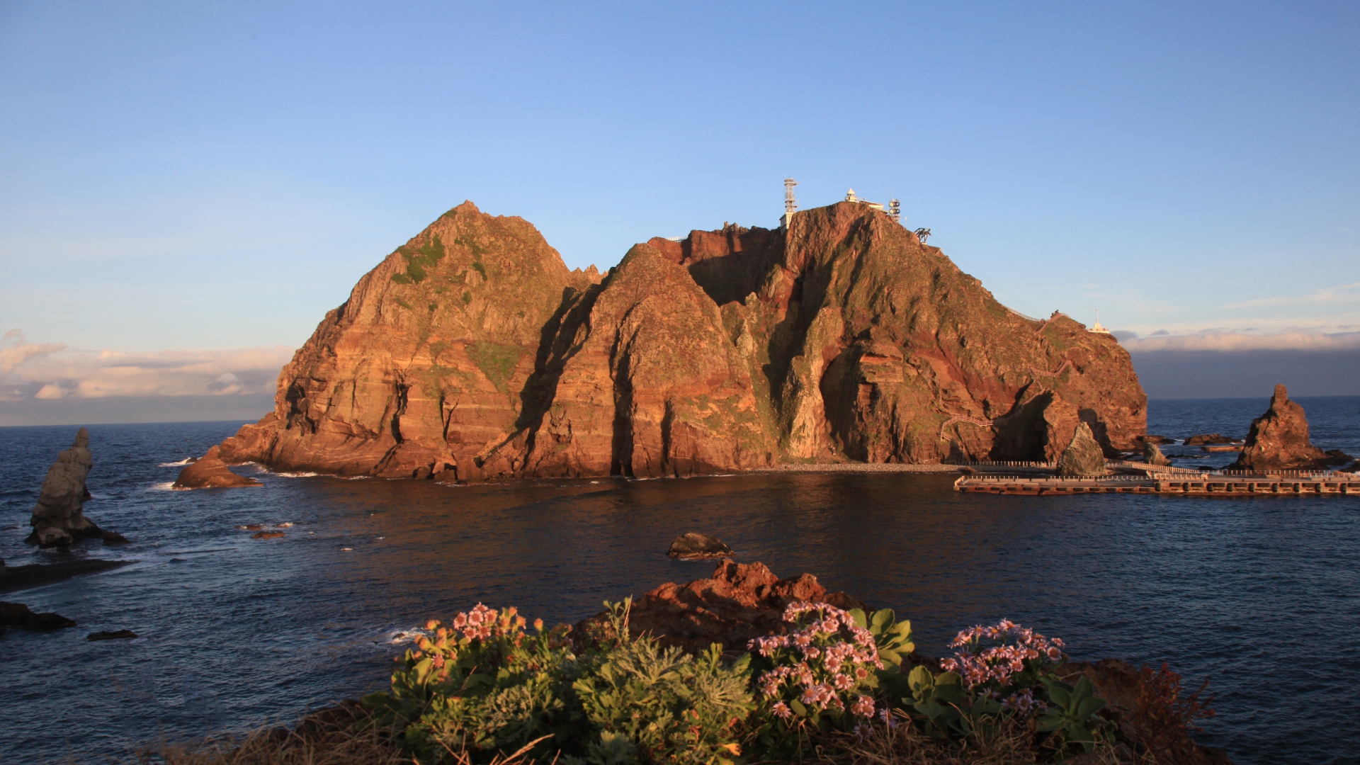 Wallpaper Cliff Greece Mediterranean Sea Side View - 4k Ultra Hd Корея Обои - HD Wallpaper 