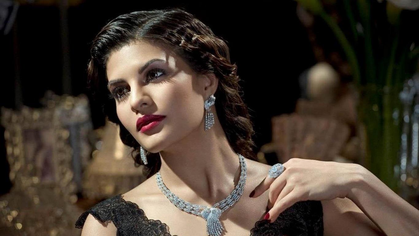 Jacqueline Fernandez Hot Hd Wallpaper - Jacqueline Fernandez In Ramaiya Vastavaiya - HD Wallpaper 