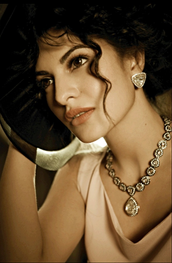 Jacqueline Fernandez Hd Mobile - HD Wallpaper 