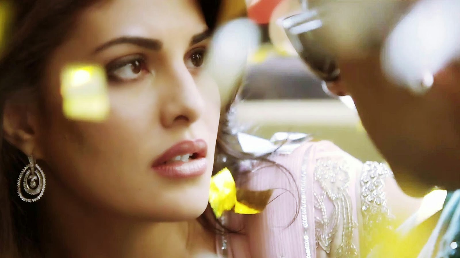 Kick Movie Actress Jacqueline Fernandez Hot Hd Wallpapers - Jacqueline And Salman Kick Movie - 1600x900 Wallpaper Kick Movie Actress Jacqueline Fernandez Hot Hd Wallpapers - Jacqueline And Salman Kick Movie - 1600x900 Wallpaper