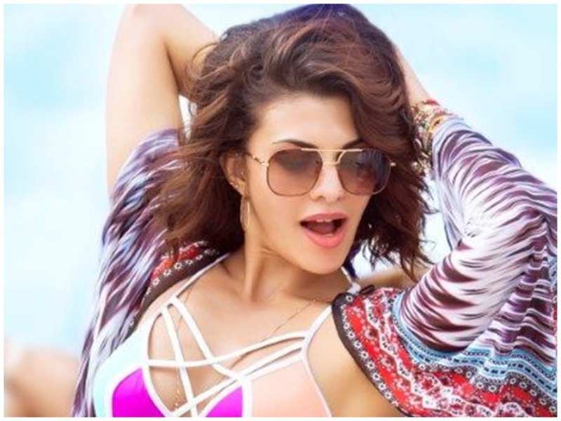 Jacqueline Fernandez Hot Sahoo - HD Wallpaper 