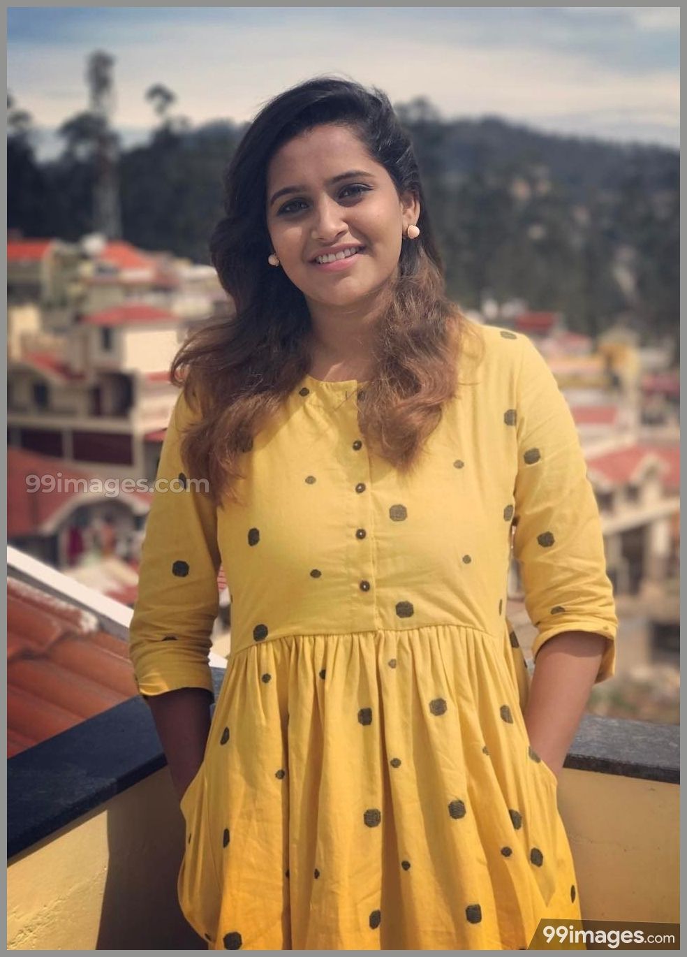 Vijay Tv Jacqueline Hd - HD Wallpaper 