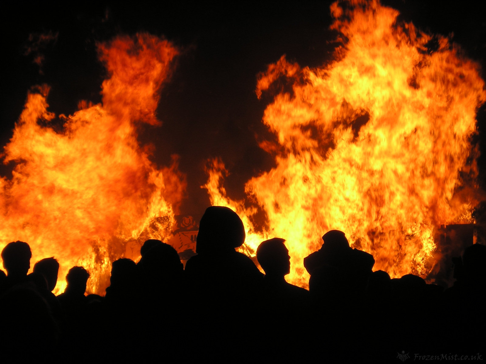 Flame - HD Wallpaper 