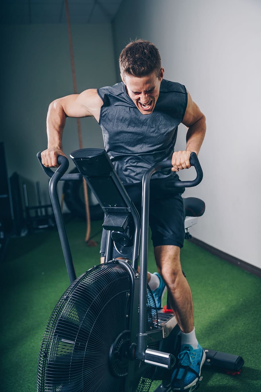 Intense Exercise Photo, Fitness, Men, Sports, Gym, - Gym Workout Image Men - HD Wallpaper 
