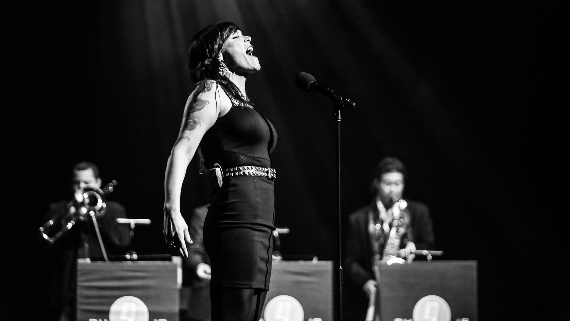 Beth Hart - HD Wallpaper 