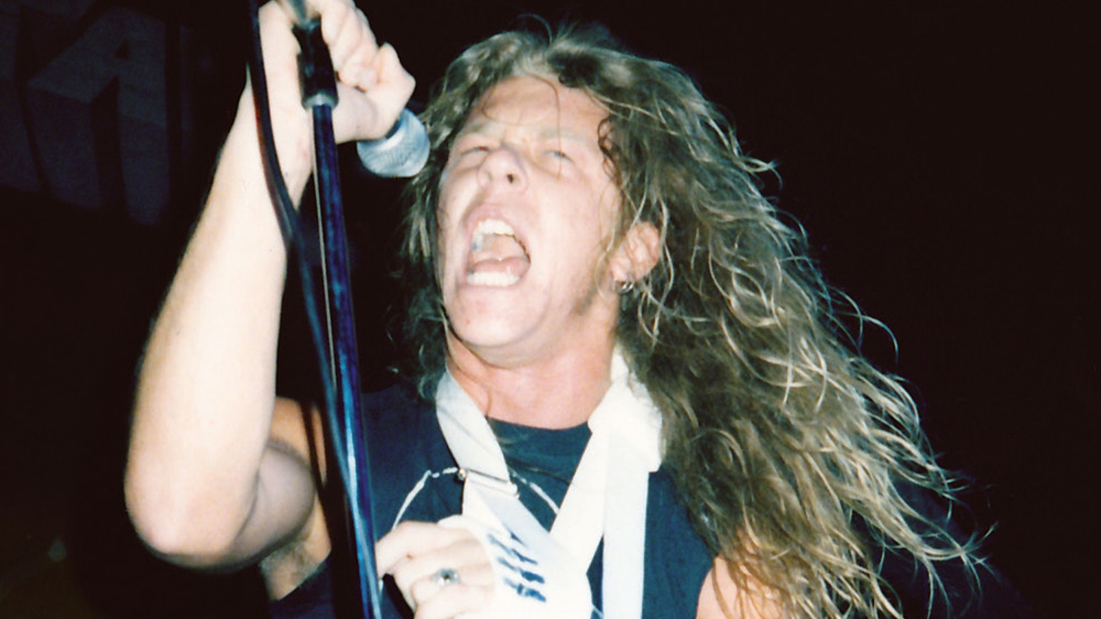 James Hetfield 1986 Accident 1600x900 Wallpaper teahub.io