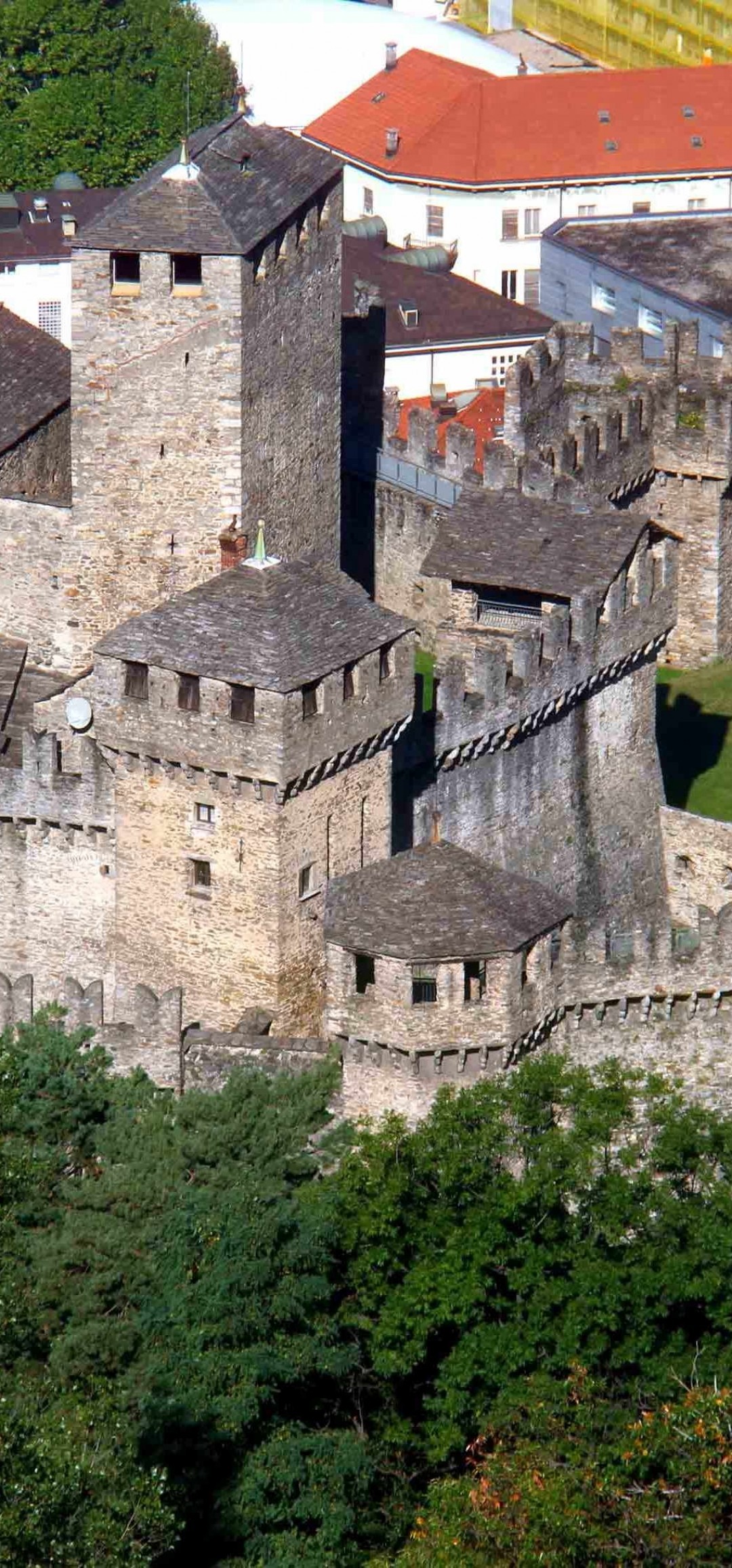 Castle, Historic Fortress, Medievel Architecture, Middle - Castle - HD Wallpaper 