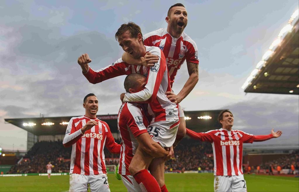 John Walters Celebrates Stoke Goal - HD Wallpaper 