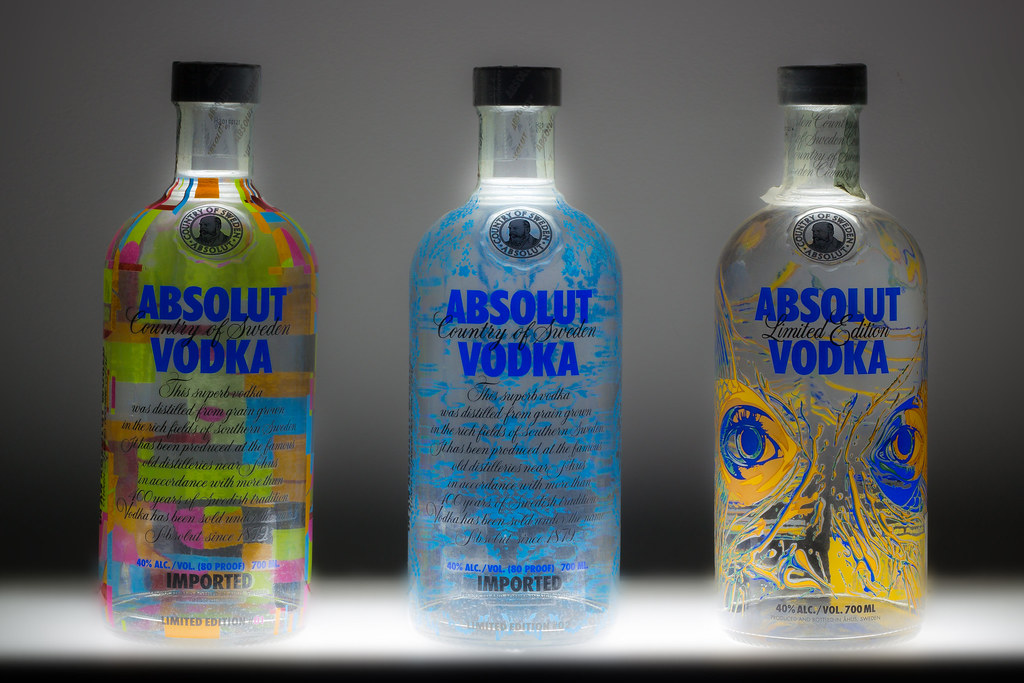 Glass Bottle - HD Wallpaper 