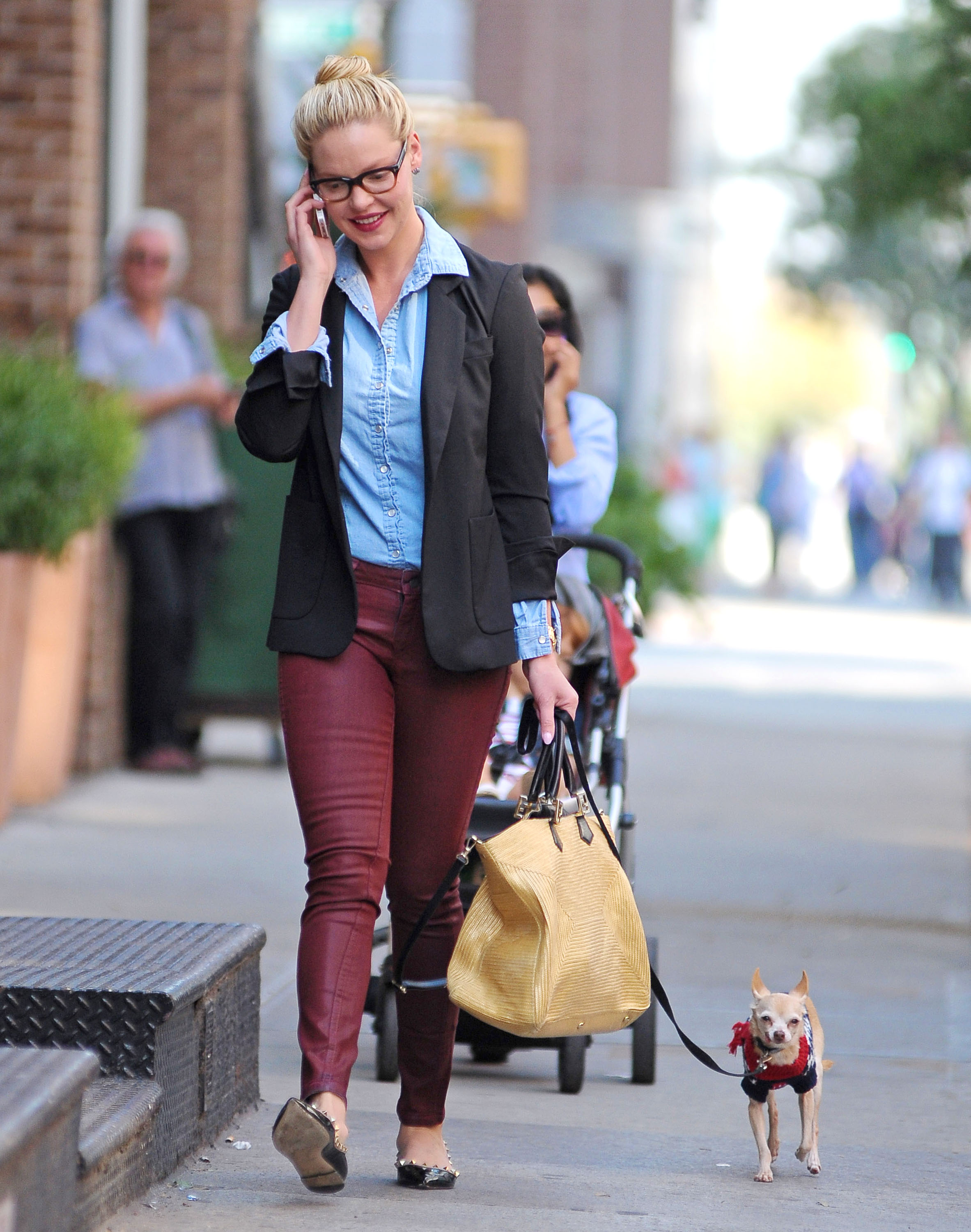 Get The Look - Katherine Heigl Street Style - HD Wallpaper 