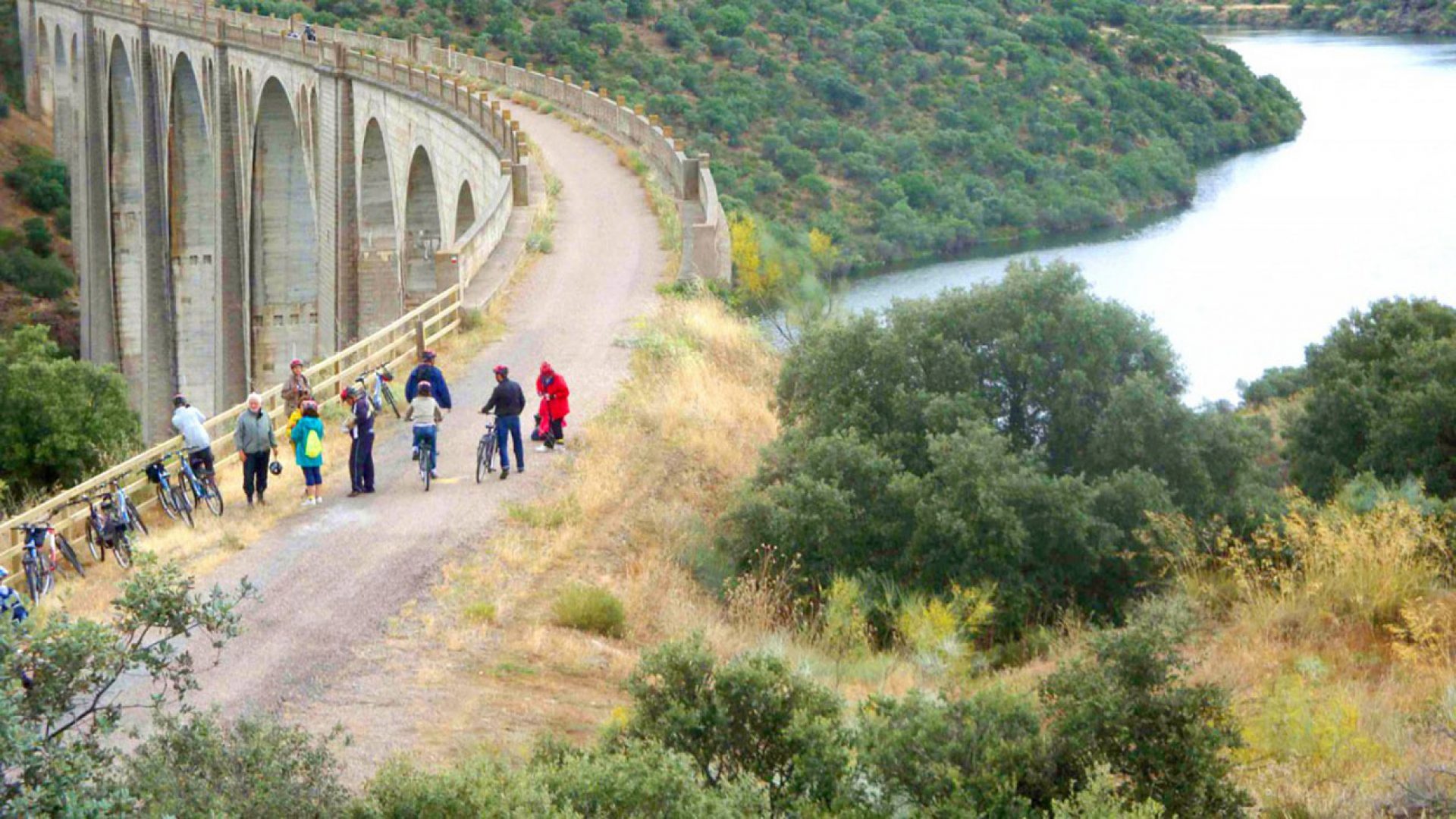 Are You Planning Your Next Trip Here You Can Find Useful - Viaduct - HD Wallpaper 