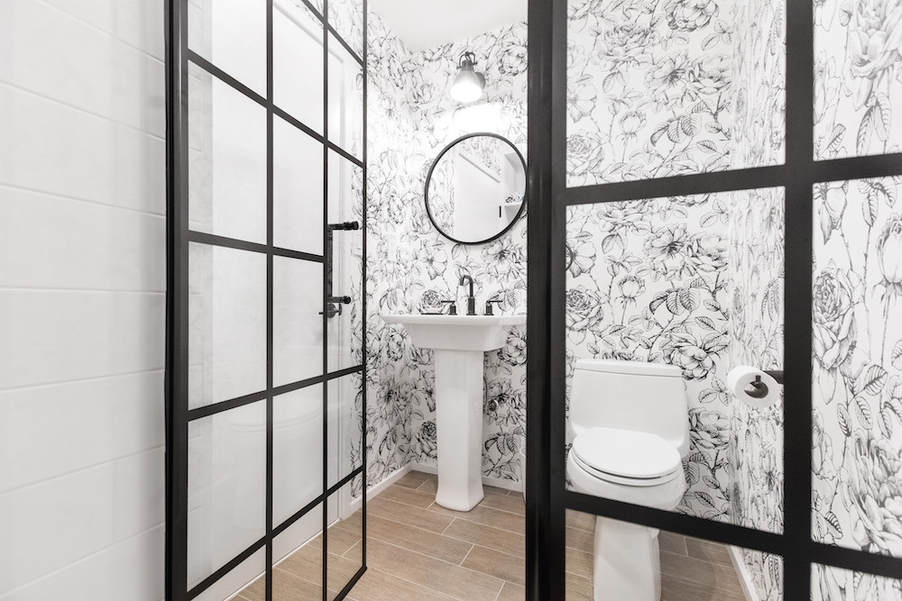 Bathroom - HD Wallpaper 