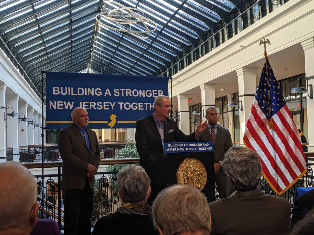 Phil Murphy Speaking In Newark Proposing The Public - Flag Of The United States - HD Wallpaper 
