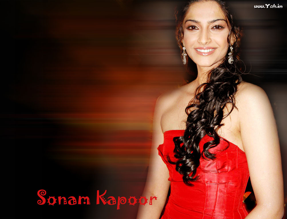 Sonam Kapoor At Cannes 2011 - HD Wallpaper 