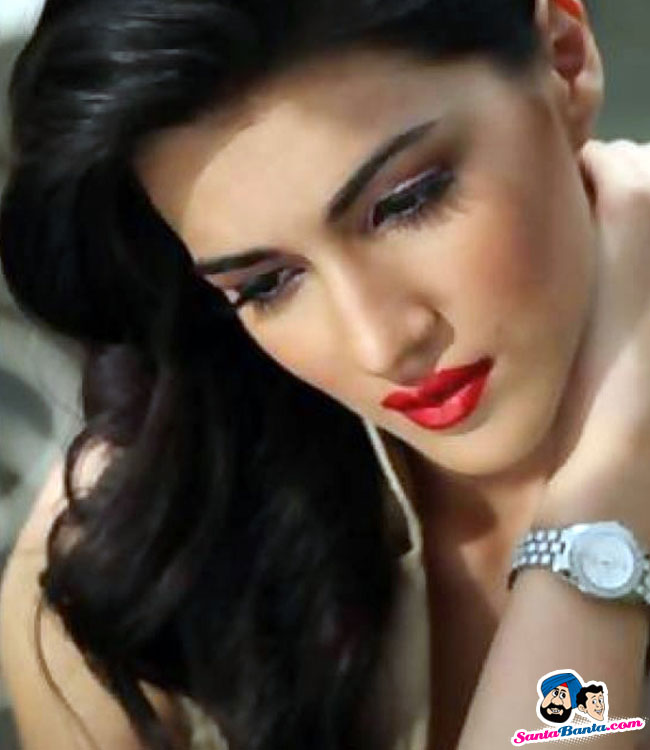Kriti Sanon Hd Wallpapers Santa Banta - Kriti Sanon Images Dp - HD Wallpaper 