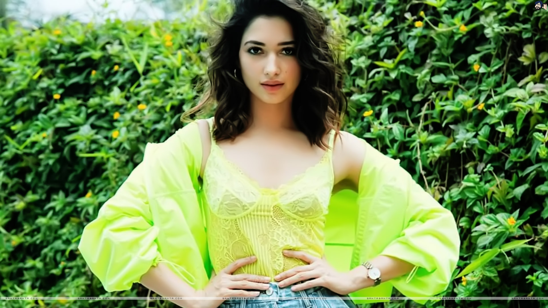 The Hot Gets Hotter - Bayview Apartment Versova - HD Wallpaper 