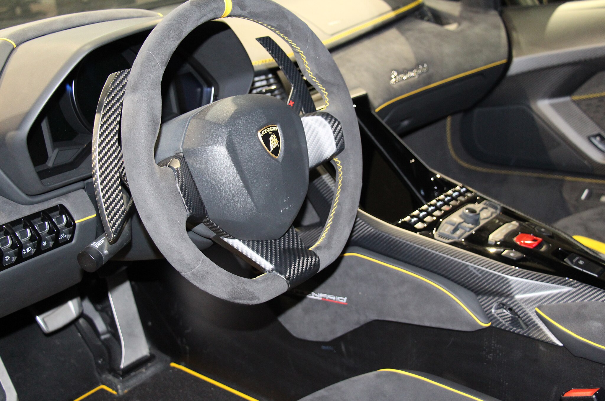Lamborghini Centenario Steering Wheel 17 Lamborghini Centenario Roadster Interior 48x1360 Wallpaper Teahub Io