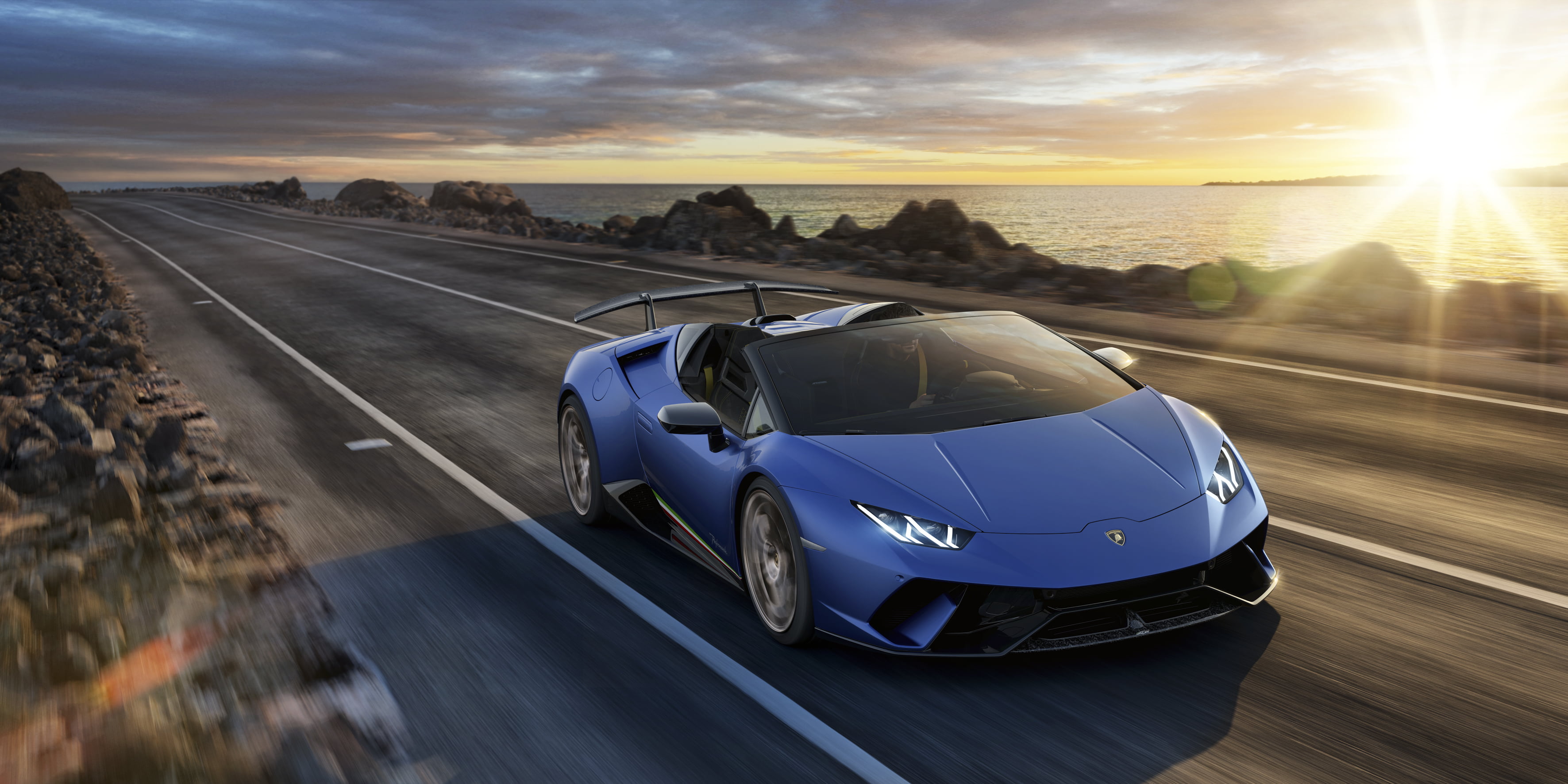 Lamborghini Huracan Performante Spyder - HD Wallpaper 