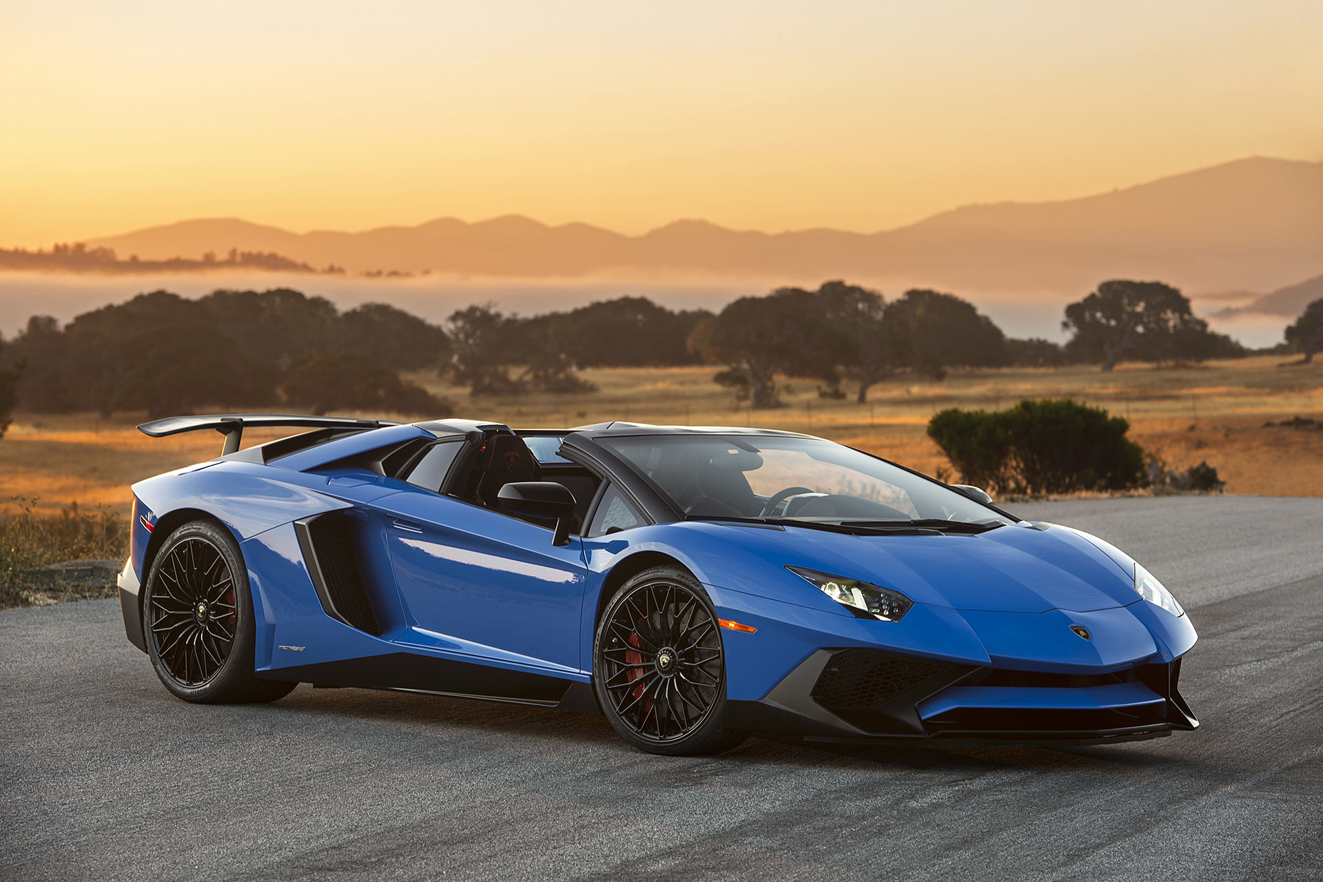 Lamborghini Aventador Lp750 4 Sv 2016 - HD Wallpaper 