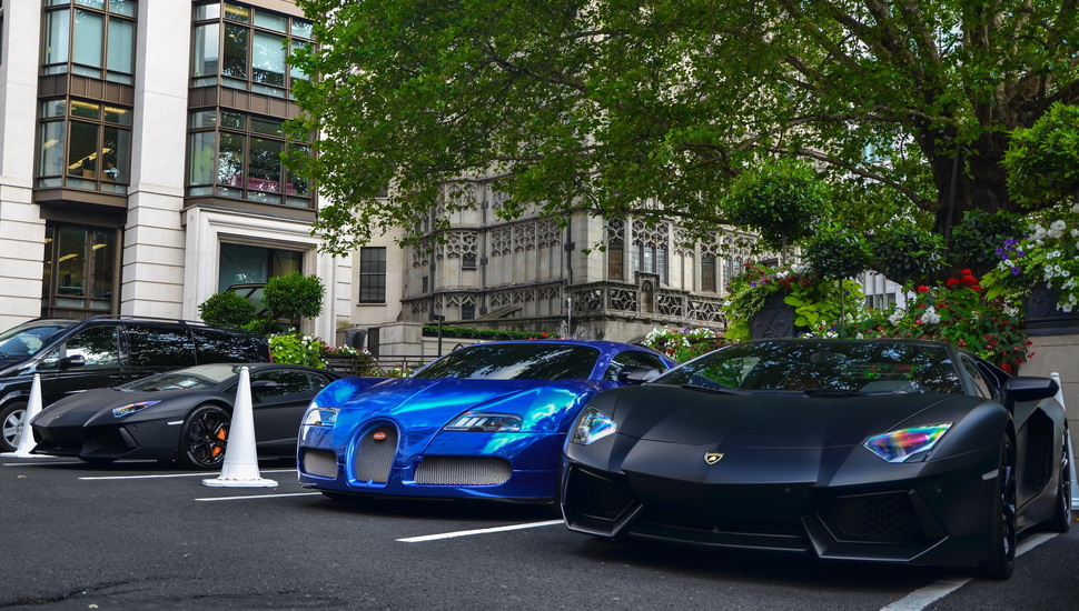 London, Chrome, X2, Lamborghini, Blue, Aventador, Bugatti, - Aston Restaurant And Bar - HD Wallpaper 