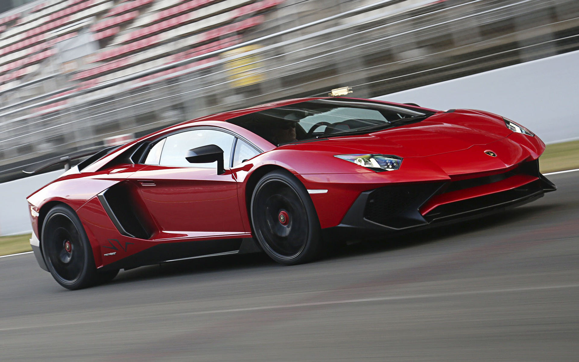 Lamborghini Aventador Roadster Racetrack - HD Wallpaper 