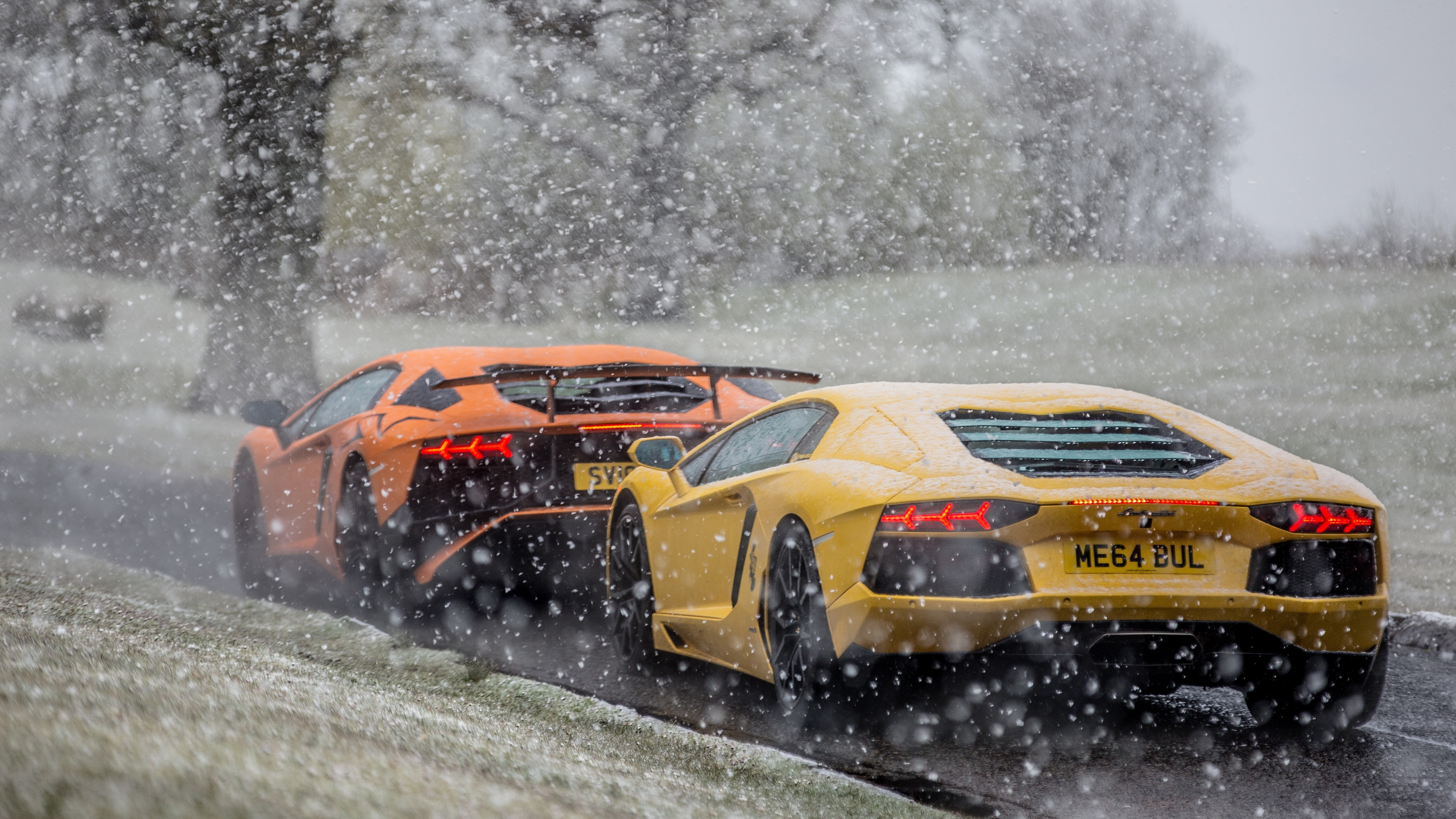 Sports Cars, Lamborghini, Wallpaper - Car In Snow Wallpaper 4k - HD Wallpaper 
