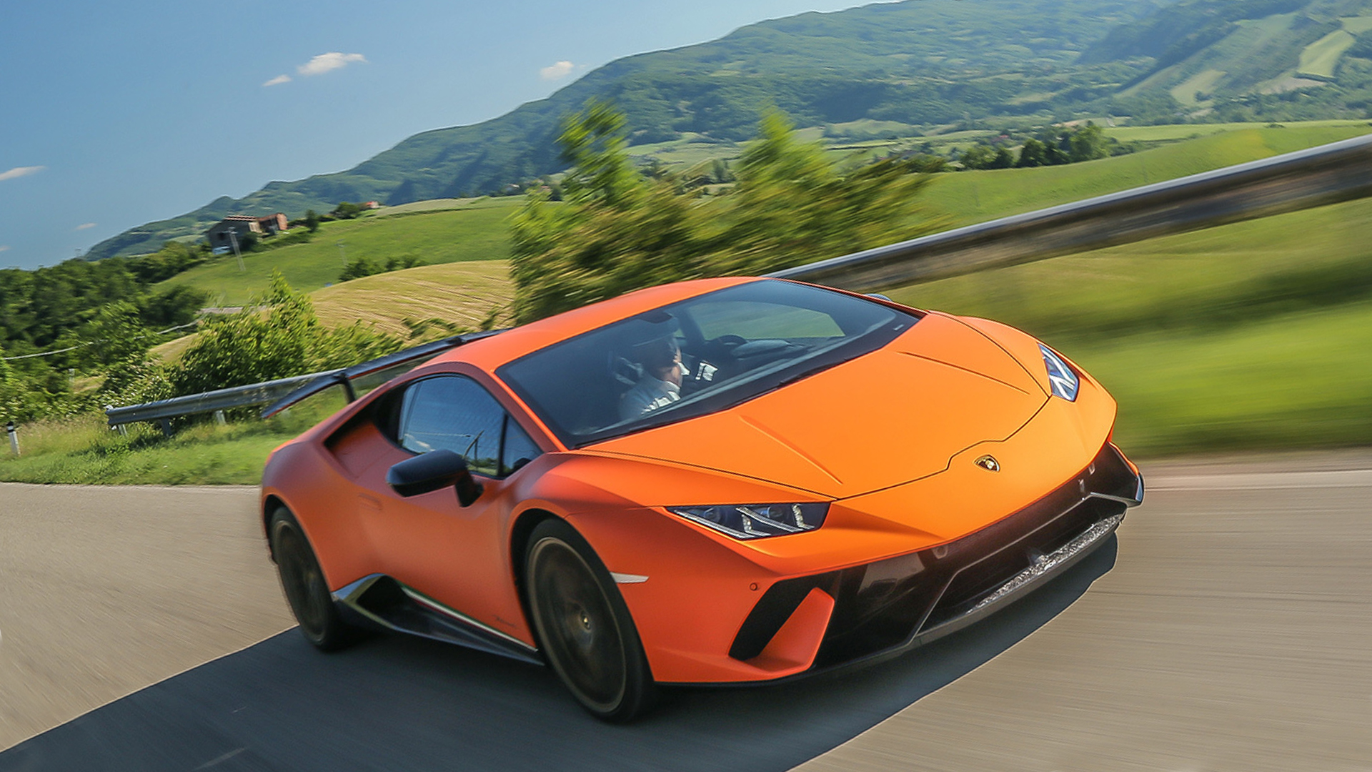 2019 Lamborghini Huracan Wallpaper Hd Desktop - Lamborghini Car Hd Wallpaper 2019 - HD Wallpaper 