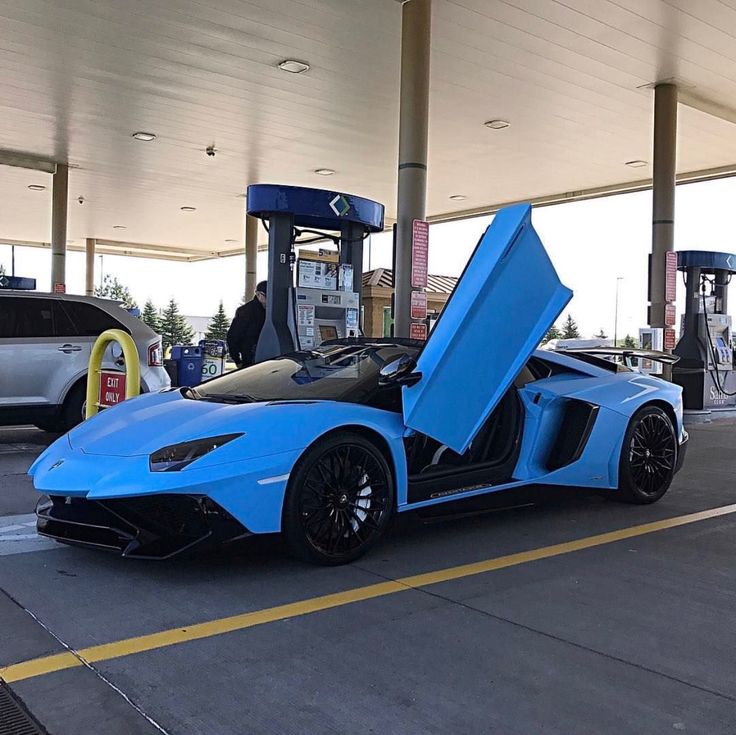 Lamborghini - HD Wallpaper 