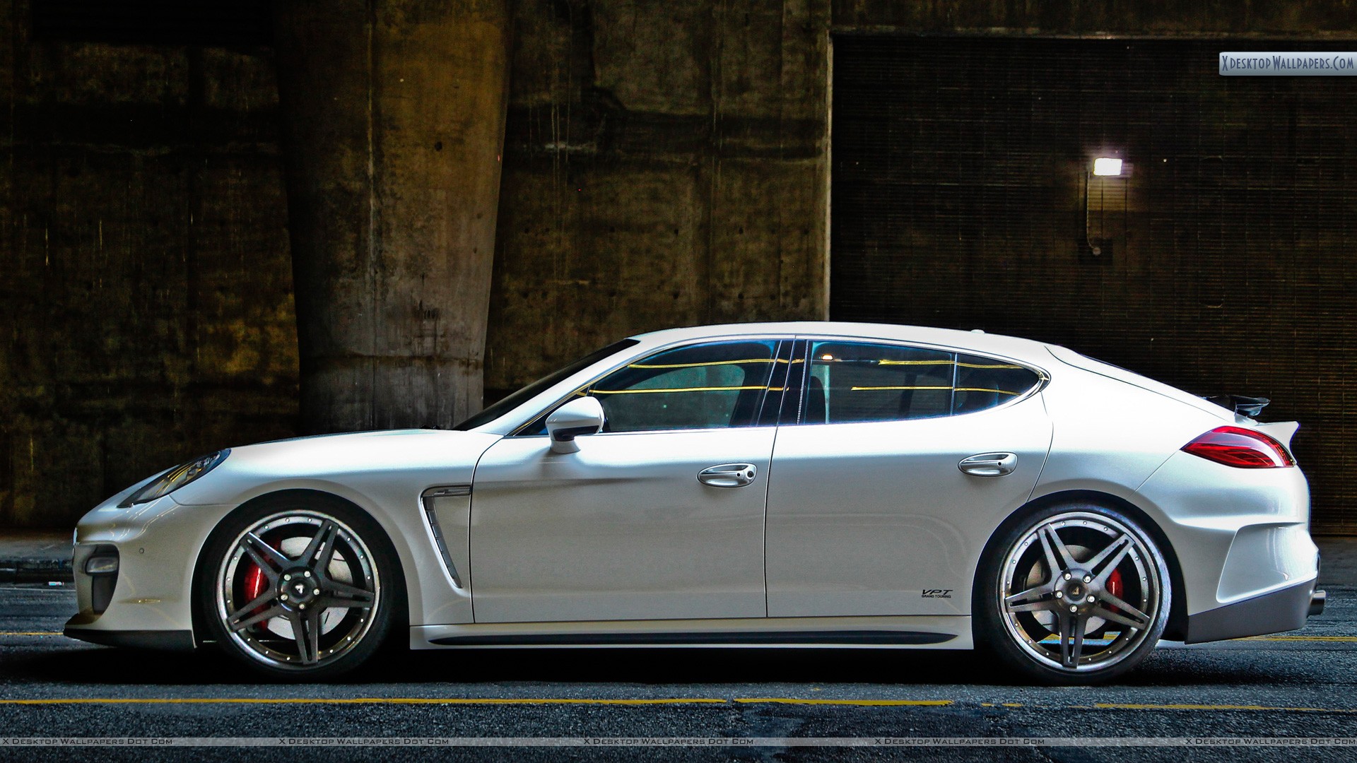 Pose Panamera - HD Wallpaper 