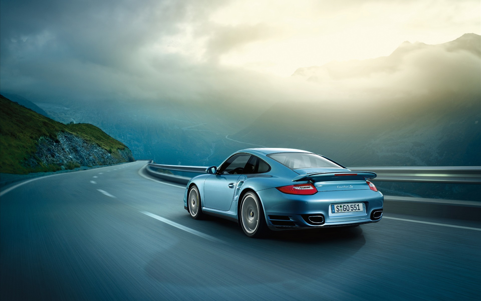 911 Turbo S 2010 - HD Wallpaper 