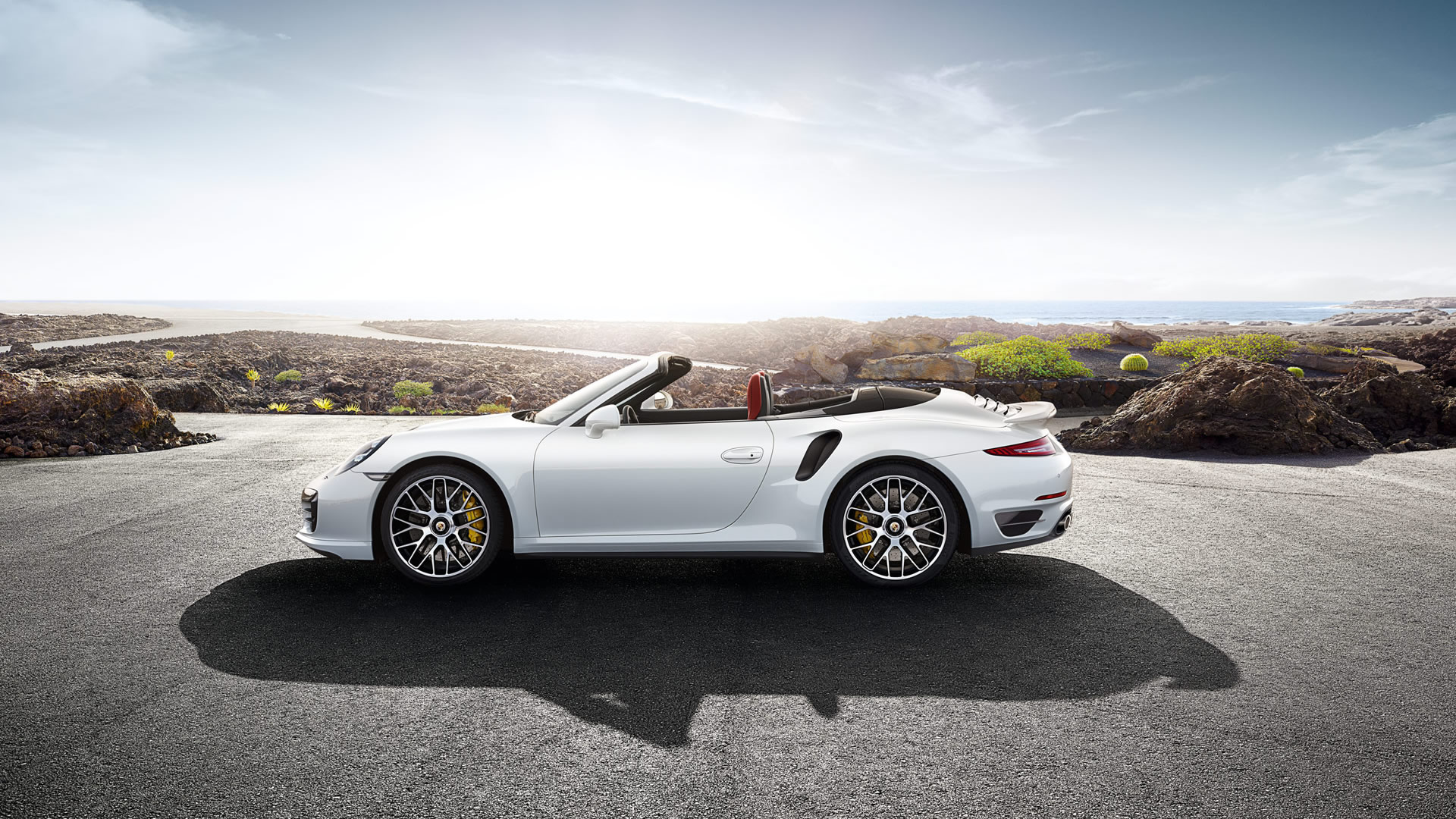 2014 Porsche 911 Turbo S Cabriolet Wallpaper - Porsche 911 Turbo S Cabrio - HD Wallpaper 